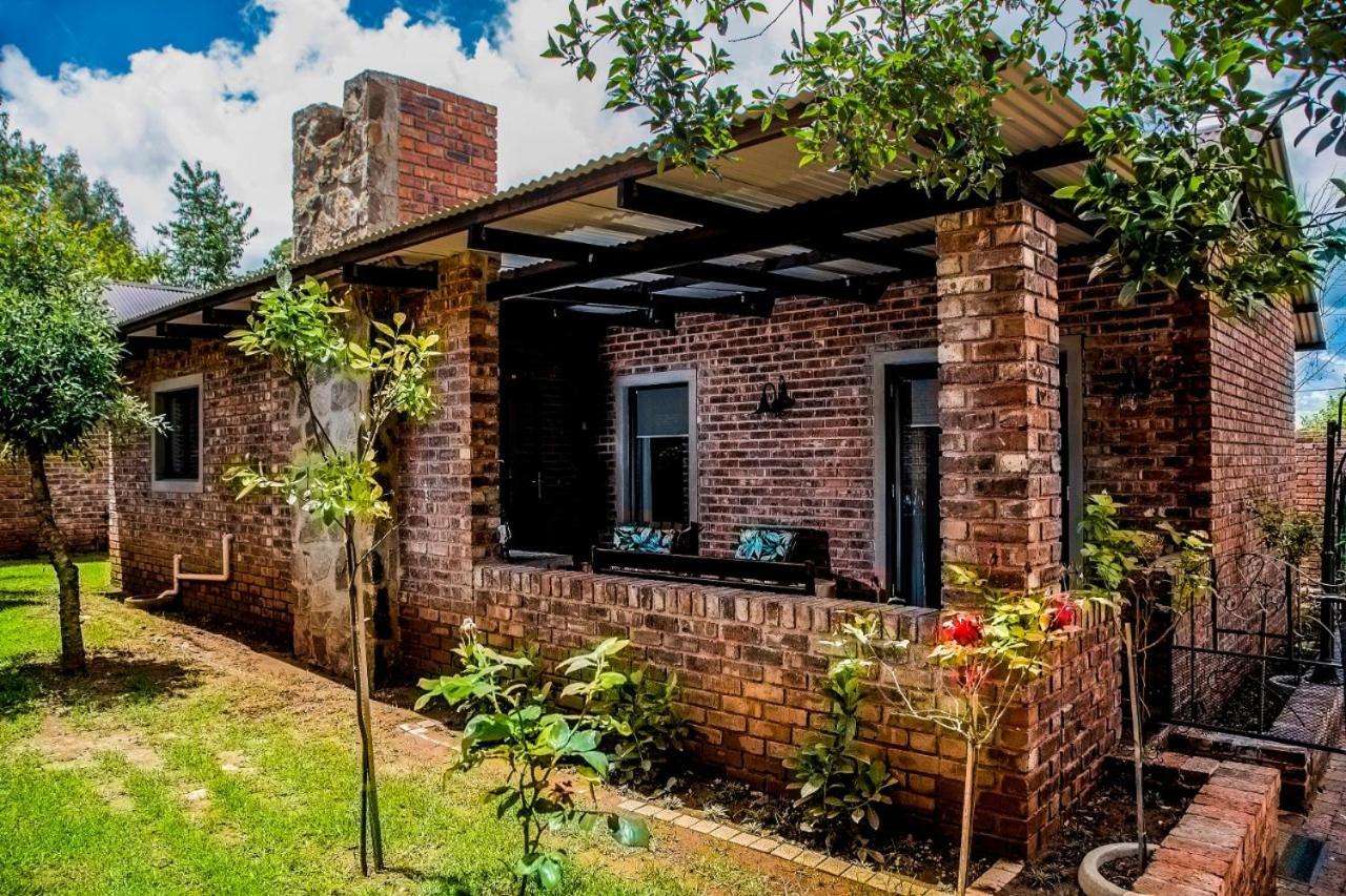 Tarry-Stone Cottages Dullstroom Exteriér fotografie